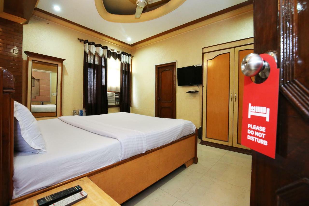 Capital O 10990 Hotel Gobind Regency Zirakpur エクステリア 写真